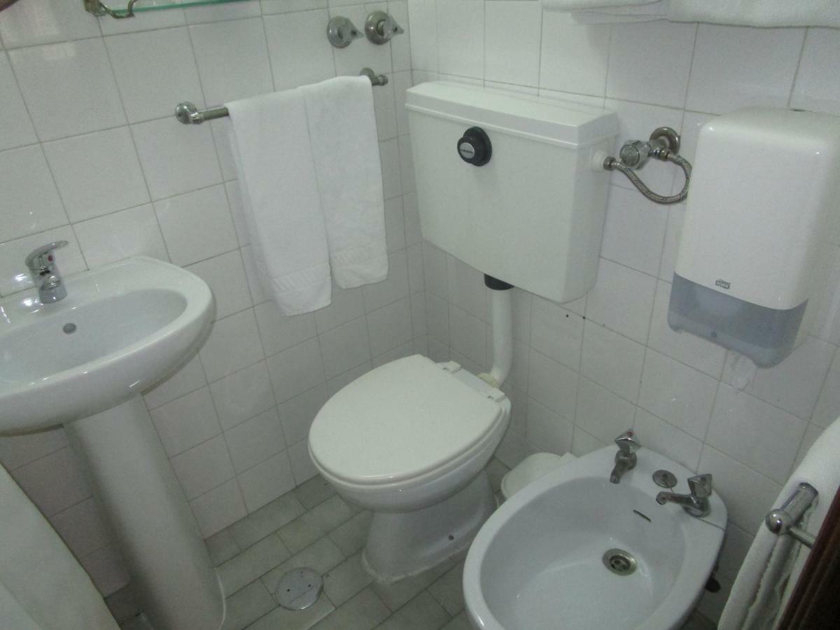 Hotel Pensao Residencial Luanda Tomar Zewnętrze zdjęcie